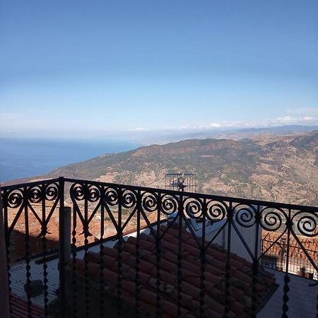 Aurusa - Casa Vacanze Pollina, Sicilia Autentica Extérieur photo